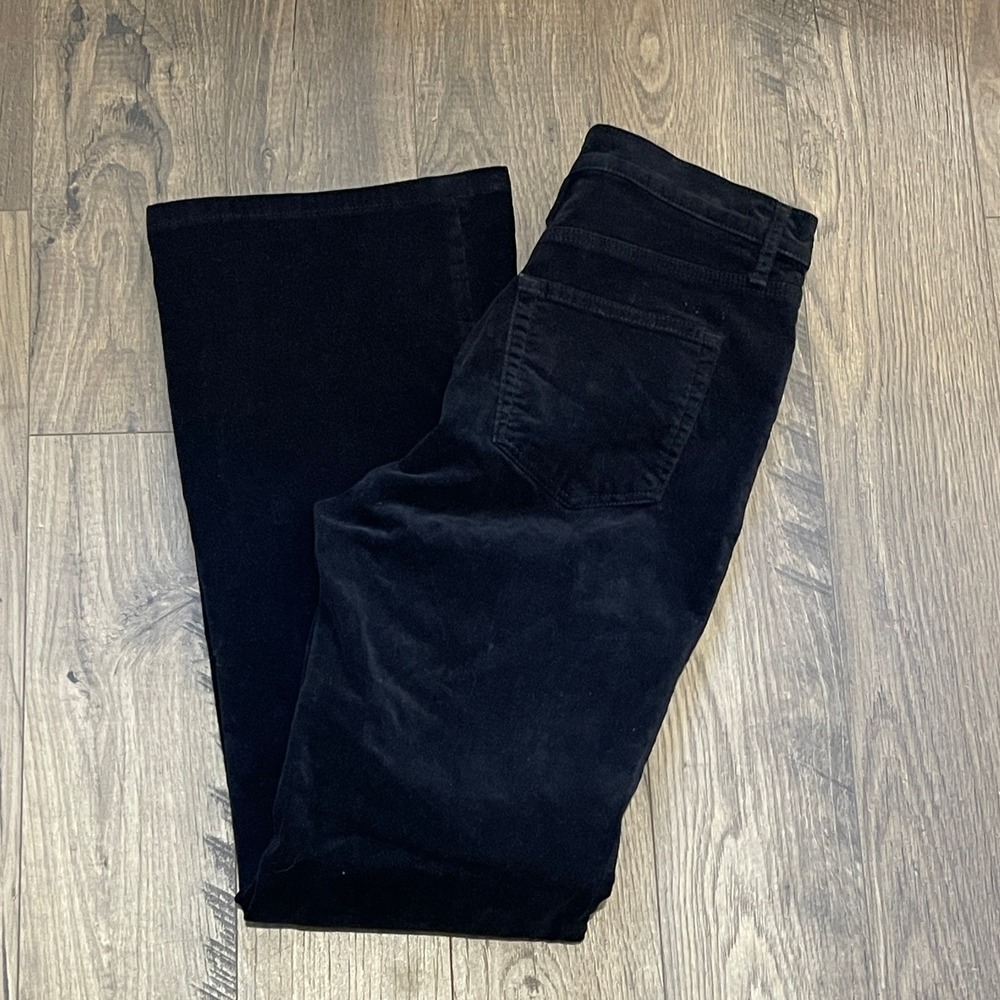 LOFT Black Corduroy Flare Leg Pants High Rise Size 8 29 Solid Minimalist Retro